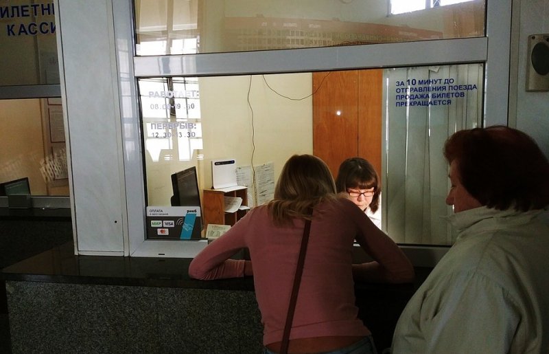 КРЫМ. Россияне ринулись скупать билеты на поезда в Крым