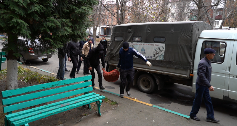 С. ОСЕТИЯ. Малоимущие и многодетные семьи Владикавказа получили продовольственную помощь