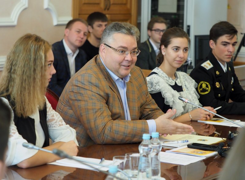 СТАВРОПОЛЬЕ. Активисты Детского общественного совета встретились с губернатором Ставрополья