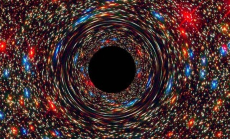 Ученые обнаружили самую маленькую черную дыру