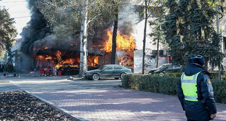 В Бишкеке прогремели три взрыва в кафе