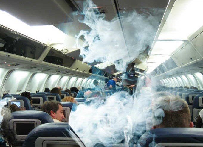 В калининградском аэропорту задержали гражданина Армении – закурил на борту