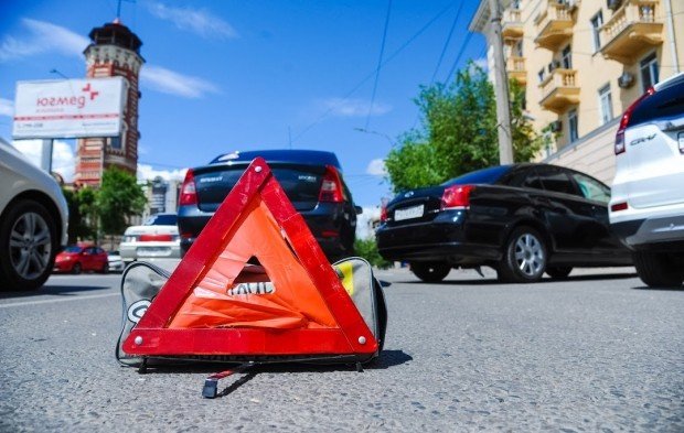 ВОЛГОГРАД. В ДТП с маршруткой в центре Волгограда пострадала беременная девушка