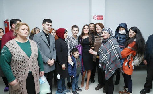 АЗЕРБАЙДЖАН. Лейла Алиева встретилась с детьми, проходящими лечение в Институте гематологии и трансфузиологии