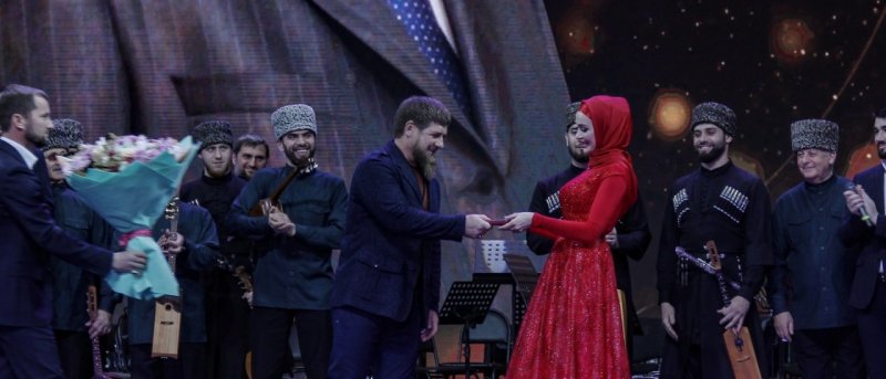 ЧЕЧНЯ. Глава Чечни посетил сольный концерт Айны Гетагазовой в Грозном