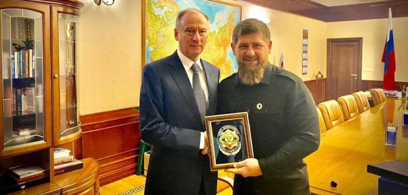 ЧЕЧНЯ. Рамзан Кадыров награжден почетным знаком Совета Безопасности РФ
