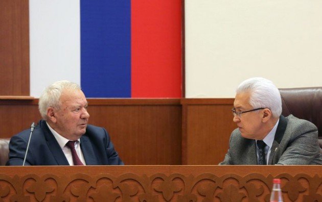 ДАГЕСТАН. Глава Дагестана провел итоговое заседание Совета старейшин