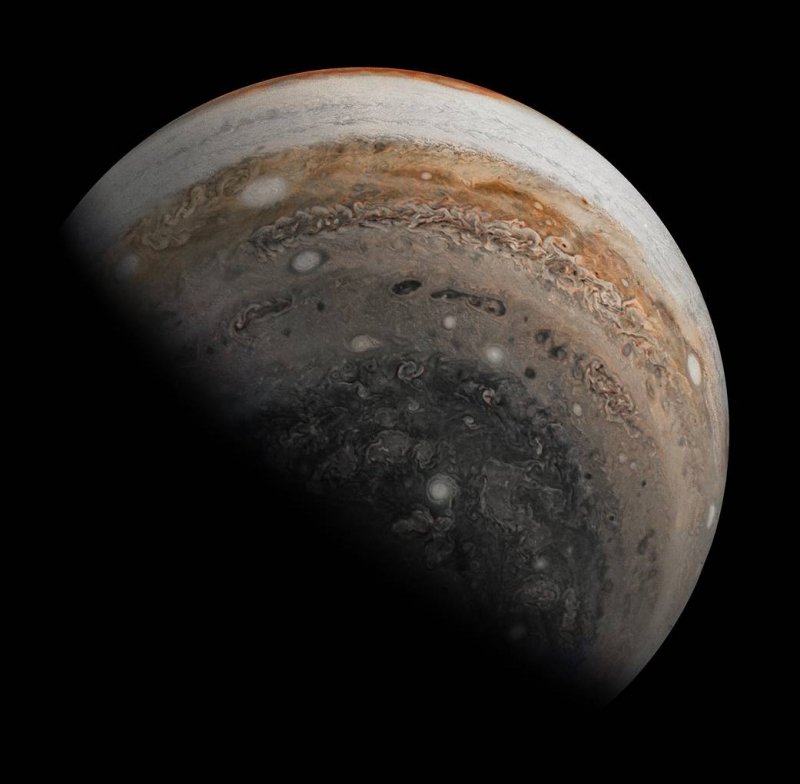 NASA показали впечатляющее фото Юпитера
