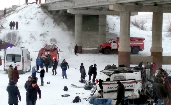 В Забайкалье объявили траур после гибели 19 человек в ДТП