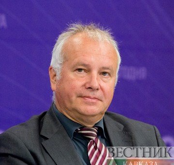 АЗЕРБАЙДЖАН. Александр Рар: "Страны "Восточного партнерства" будут ориентироваться и на Запад, и на Восток"