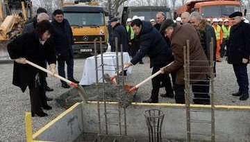 АЗЕРБАЙДЖАН. Жээнбеков лично начал строительство Парка дружбы Кыргызстана с Азербайджаном