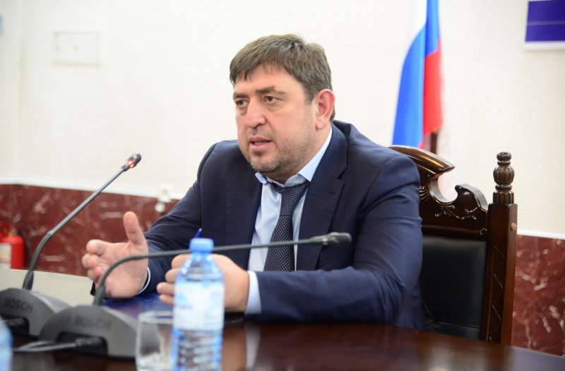 ЧЕЧНЯ. Денилбек Абдулазизов провел совещание по итогам 2019 года