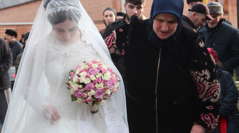 ЧЕЧНЯ. Фонд Кадырова помог организовать свадьбу круглому сироте с.Кадий-Юрт