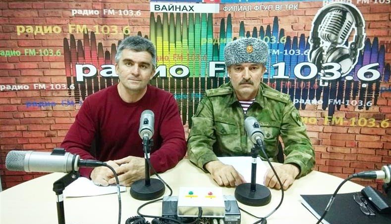 ЧЕЧНЯ. Слушателям радио «Вайнах» рассказали о деятельности подразделения госконтроля Управления Росгвардии по Чеченской Республике