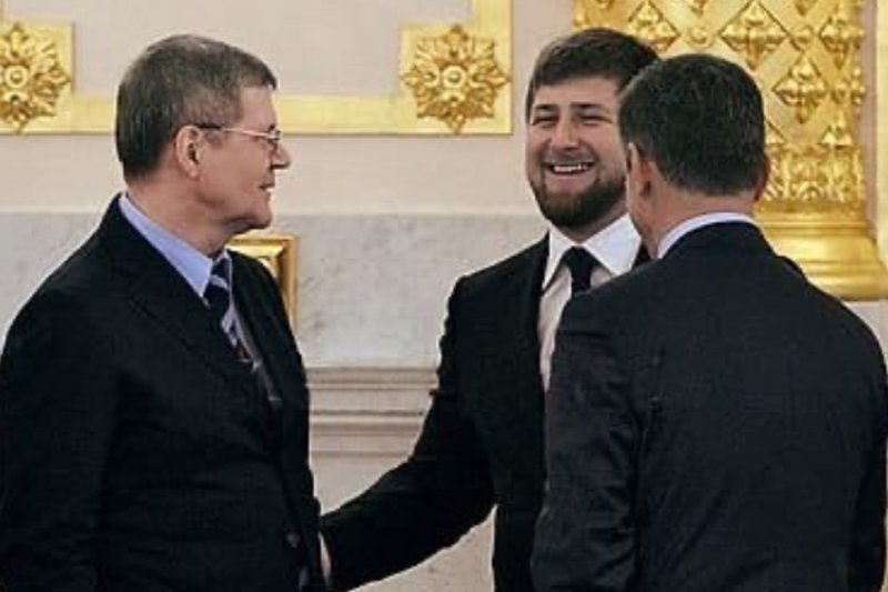 ЧЕЧНЯ. Р. Кадыров поздравил Ю. Чайку с назначением на должность полпреда Президента РФ в СКФО