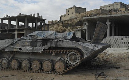 Десятки террористов с танками атаковали военных в Сирии