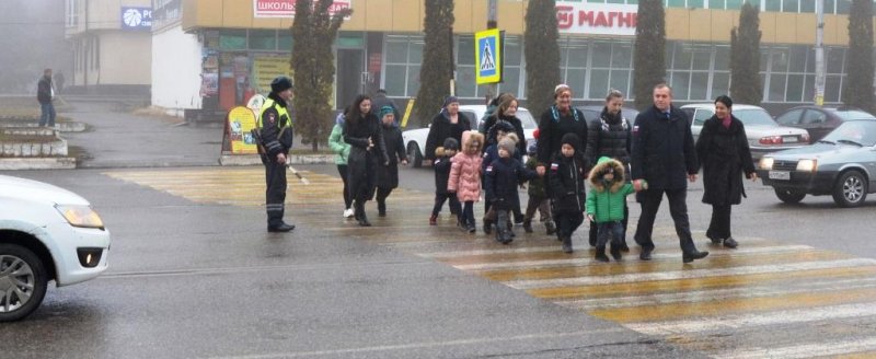 КБР. Юные пешеходы Кабардино-Балкарии моделируют безопасные маршруты в ходе пеших экскурсий