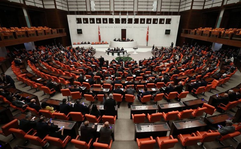 Парламент Турции одобрил законопроект, предусматривающий возможность отправки турецких военнослужащих в Ливию