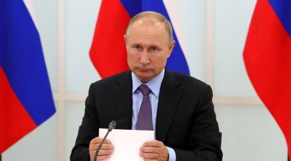 Путин внес в Госдуму проект закона о поправке к Конституции РФ