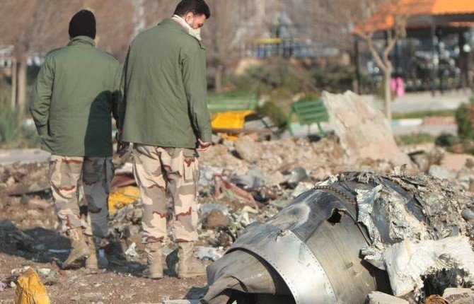 Расшифровка черных ящиков сбитого в Иране самолета начнется в Киеве 20 января
