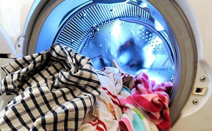 Россиянка постирала новорожденного ребенка в стиральной машине