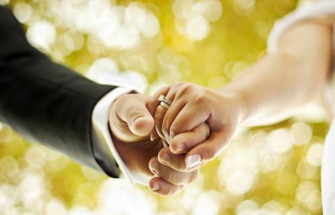 Власти китайской провинции Хубэй отменили регистрацию браков 2 февраля