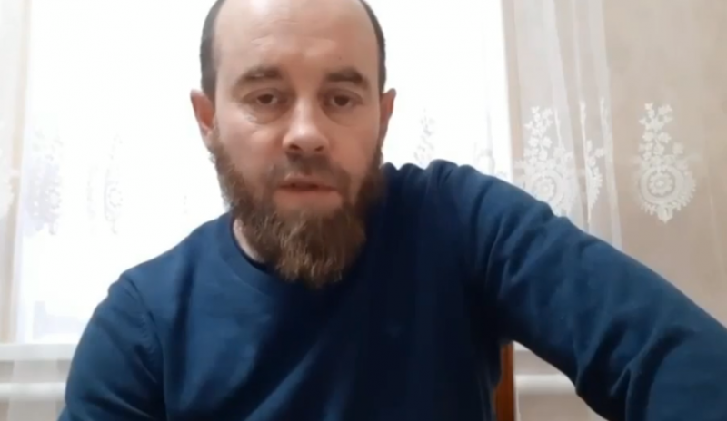 Бывший военнослужащий попросил прощения за, то что был солдатом на чеченской войне. (Видео)