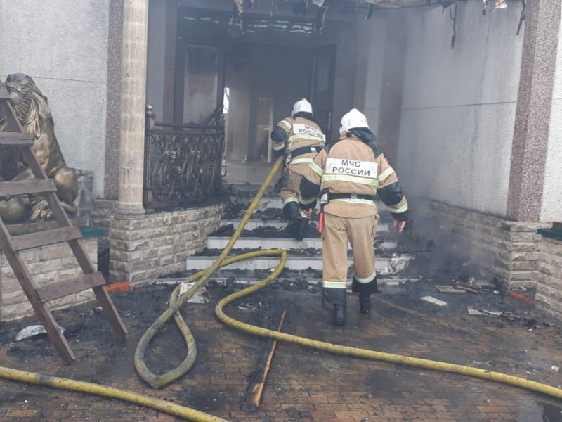 ЧЕЧНЯ.  В Курчалое в жилом доме ликвидирован крупный пожар.