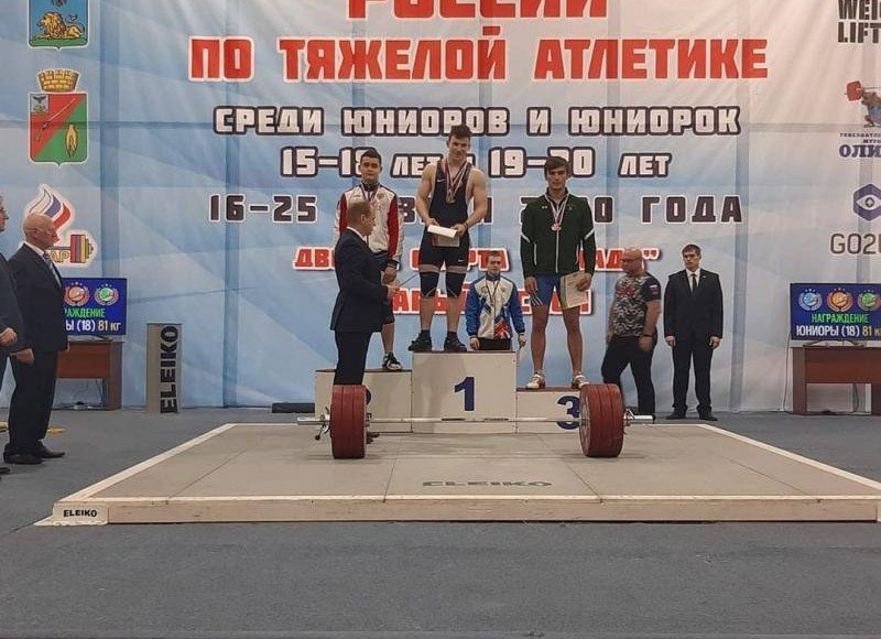 АДЫГЕЯ. Тяжелоатлет из Адыгеи стал бронзовым призером первенства России
