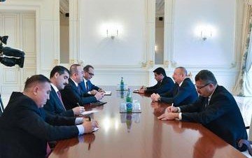 АЗЕРБАЙДЖАН. Ильхам Алиев принял делегацию во главе с Мевлютом Чавушоглу