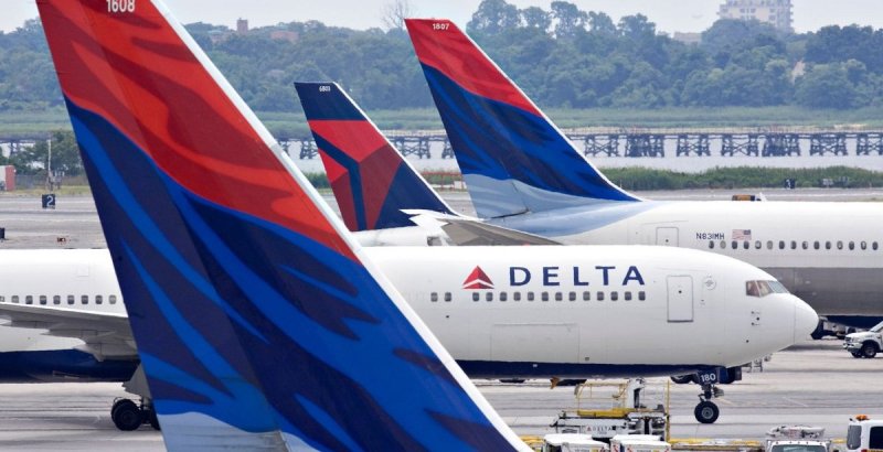 ЧЕЧНЯ. Авиакомпанию Delta Air Lines оштрафовали за унижение пассажиров-мусульман