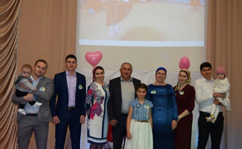 ЧЕЧНЯ. Чеченская семья Ахмадовых принимает участие во Всероссийском конкурсе «Семья года 2017»