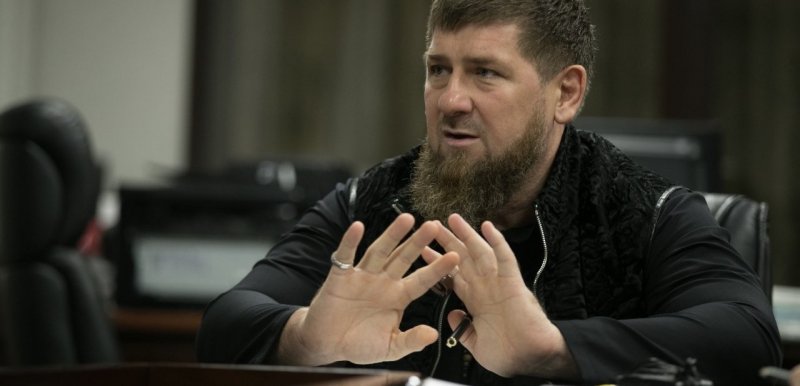 ЧЕЧНЯ. Рамзан Кадыров: "С чеченцами, находящимися в Тюменской области и Забайкалье, проводят работу из-за короновируса"