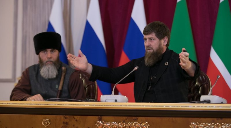 ЧЕЧНЯ. Рамзан Кадыров: «Каждый чиновник должен быть готов переместиться по горизонтали и вертикали власти»