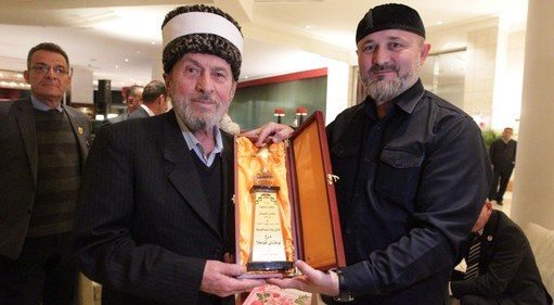 ЧЕЧНЯ. Рамзан Кадыров награжден орденом «Нохчийн Къонахалла» от Совета чеченских тейпов Иордании