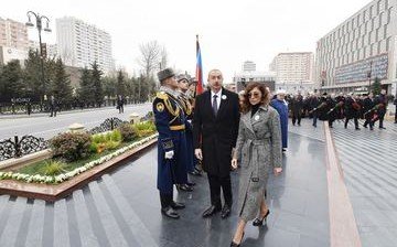 КАРАБАХ. Ильхам Алиев и Мехрибан Алиева приняли участие в церемонии в память о жертвах Трагедии в Ходжалы