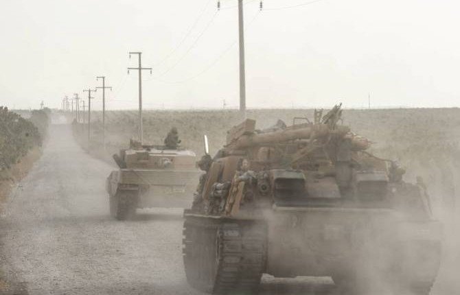 СМИ: границу с Сирией пересекли около 200 единиц турецкой военной техники