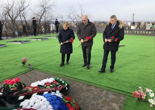 ВОЛГОГРАД. Ленинские партийцы почтили память погибших защитников  Сталинградской земли