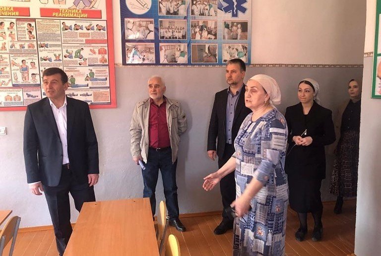 ЧЕЧНЯ. Министр образования ЧР не доволен состоянием дел в шалинском филиале "Грозненского техникума моды и дизайна"