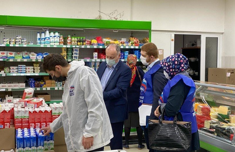 ЧЕЧНЯ. Партийцы «Единой России» провели мониторинг в 85 магазинах и торговых точках 15 районов региона