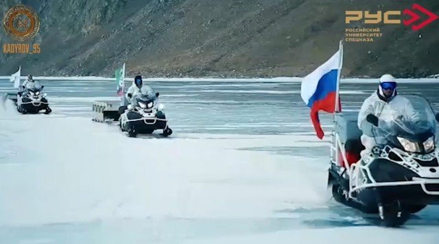 ЧЕЧНЯ. ИНСТРУКТОРСКАЯ ГРУППА РУС СОВЕРШАЕТ МАРШ-БРОСОК НА ОЗЕРЕ БАЙКАЛ