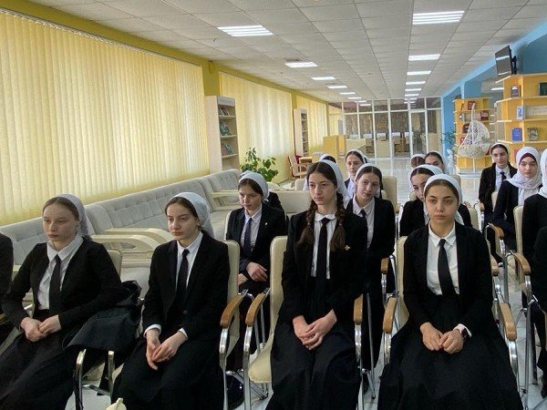 ЧЕЧНЯ. В Урус-Мартане отметили Всемирный день писателя