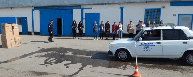КБР. Курсантки автошкол Кабардино-Балкарии прошли тренинг по безаварийному вождению в разных погодных условиях