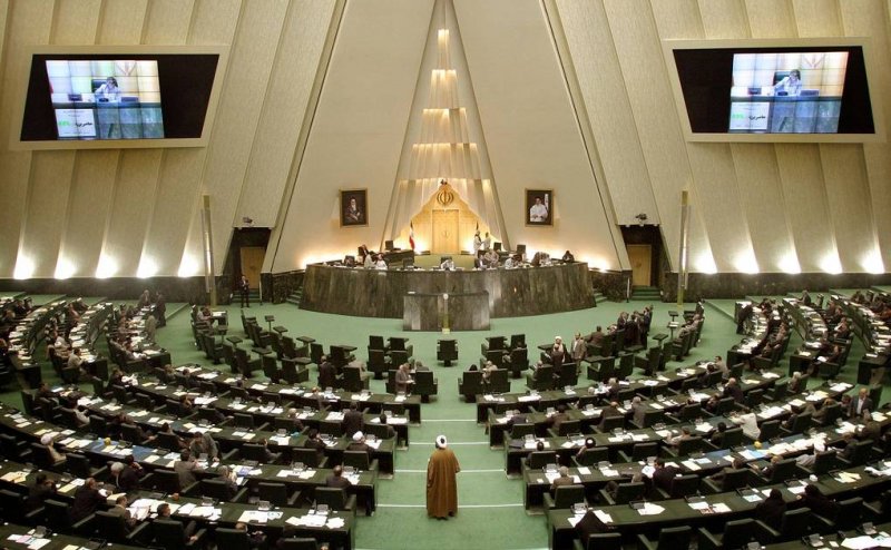 Коронавирус обнаружили у 23 депутатов иранского парламента