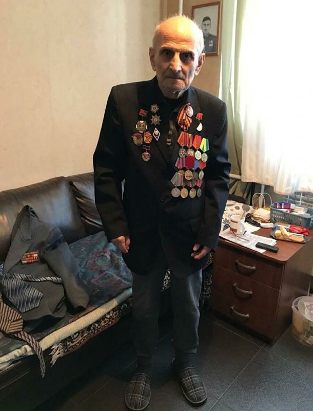«Лучший чай у армян – это кофе»: история 93-летнего ветерана ВОВ Вагаршака Хачатряна