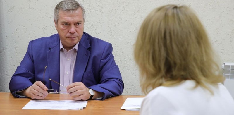 РОСТОВ. Голубев выделил больше 18,3 млн рублей на достройку дома в Донецке