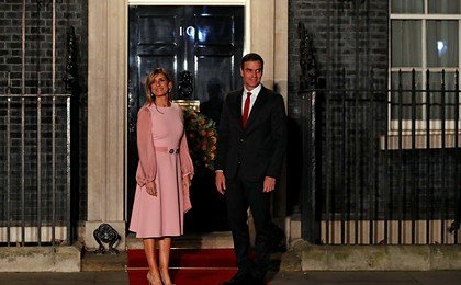Супруга премьер-министра Испании заразилась коронавирусом