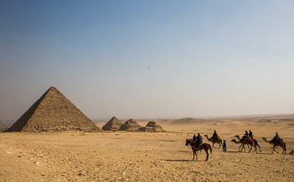 В Египте мужчина упал с пирамиды и умер