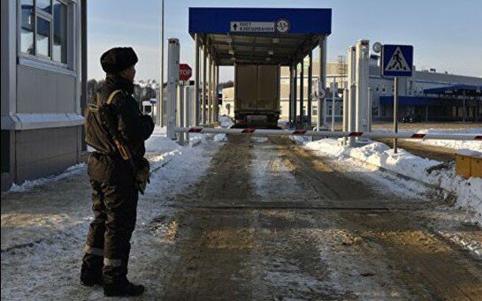 Власти России решили закрыть границу с Белоруссией