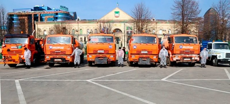 ЧЕЧНЯ. На улицах Грозного начали распылять дезинфицирующие средства